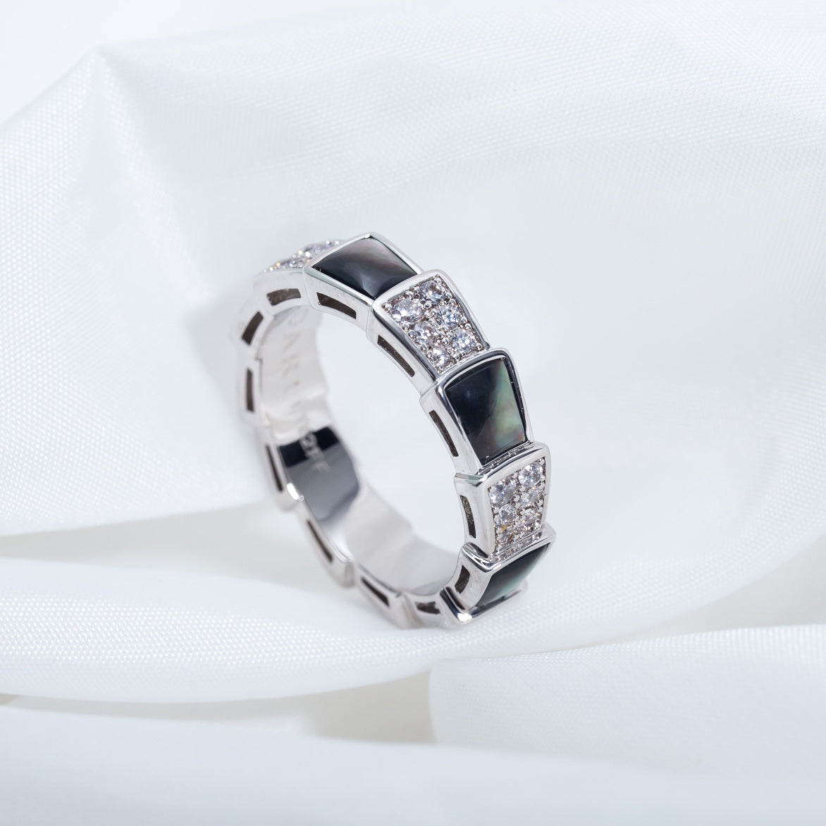 BVLGARI SERPENTI RING SILVER DIAMOND BLACK MOP 4MM