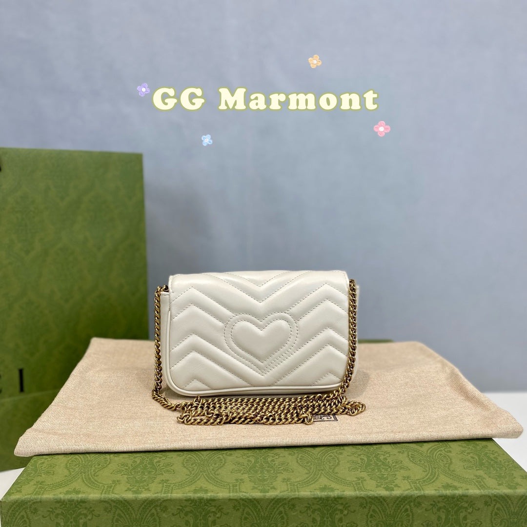 Gucci GG Marmont Mini Shoulder Bag – 476433