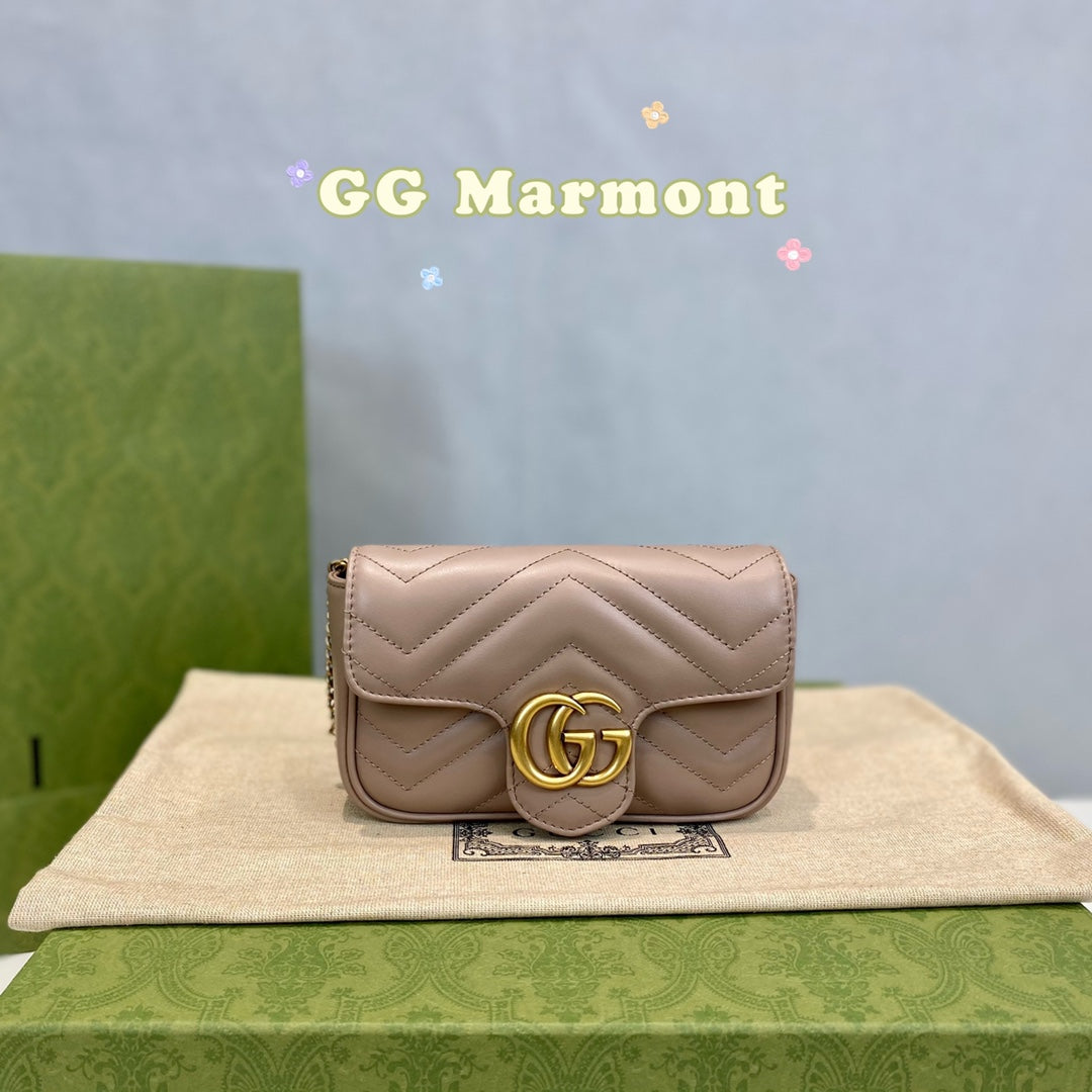 Gucci GG Marmont Mini Shoulder Bag – 476433