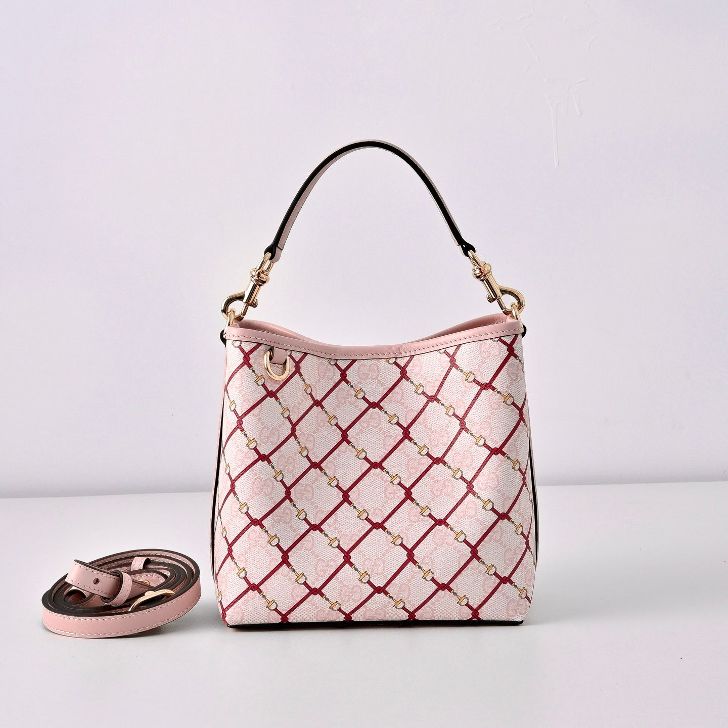Gucci GG Emblem Bucket Bag – 815118
