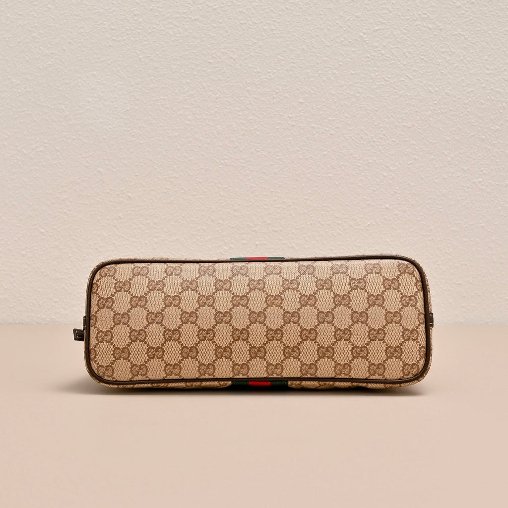 GUCCI GG Madison Shoulder Bag