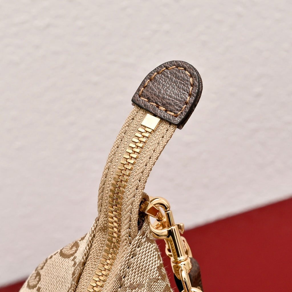 GUCCI Lady Lunetta Medium Shoulder Bag
