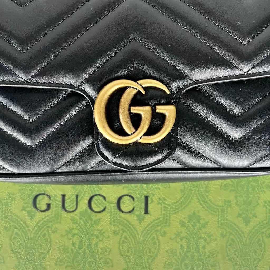 Gucci GG Marmont Mini Chain Wallet Bag