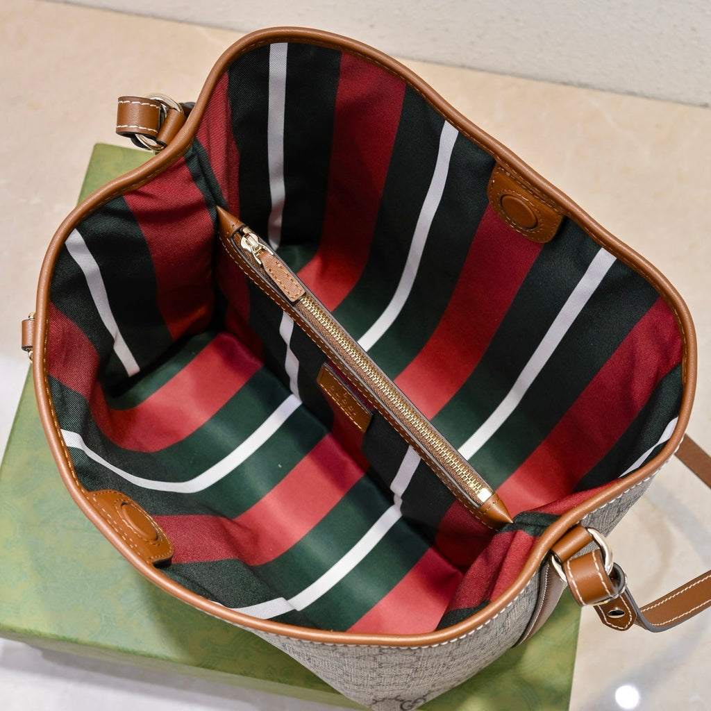 Gucci Emblem Bucket Bag