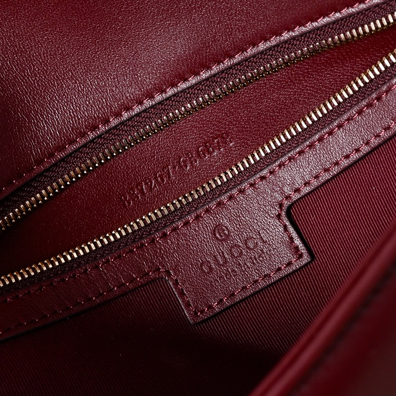 Gucci GG Marmont 2.0 Small Shoulder Bag – 837267