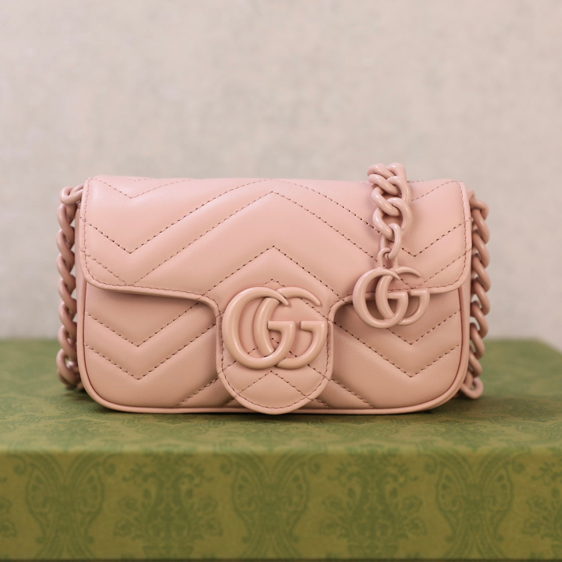 Gucci GG Marmont Macaron Nano Shoulder Bag – 699757