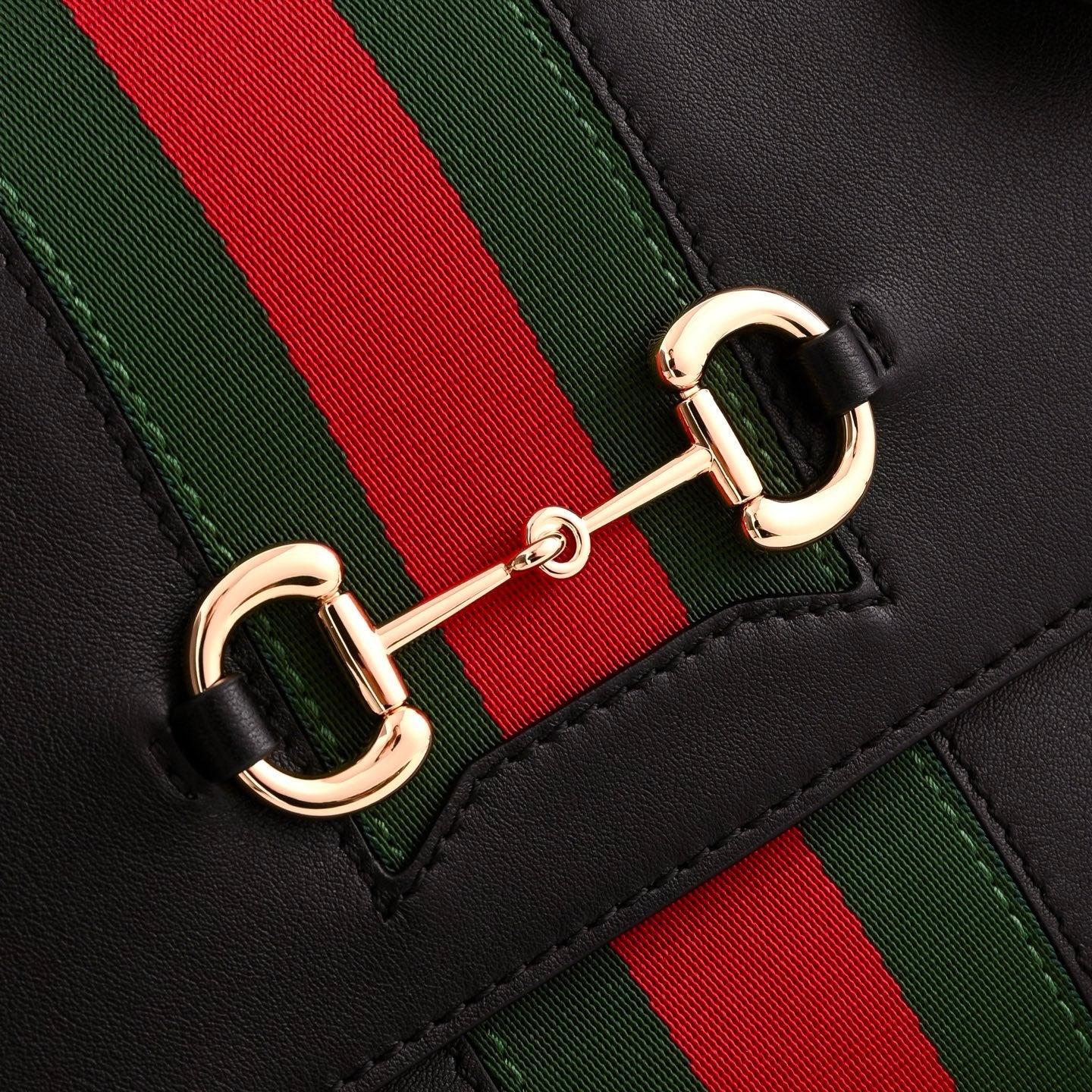 Gucci GG Paparazzo Medium Handbag – 875018