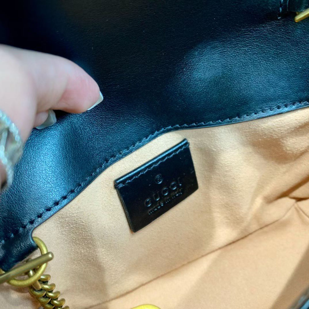 Gucci GG Marmont Mini Shoulder Bag – 476433