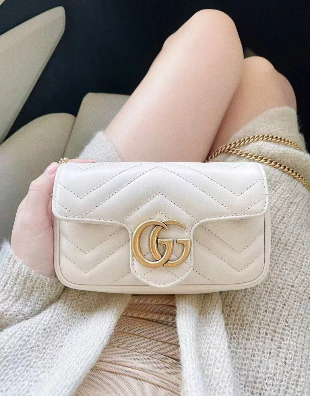 Gucci GG Marmont Mini Shoulder Bag – 476433