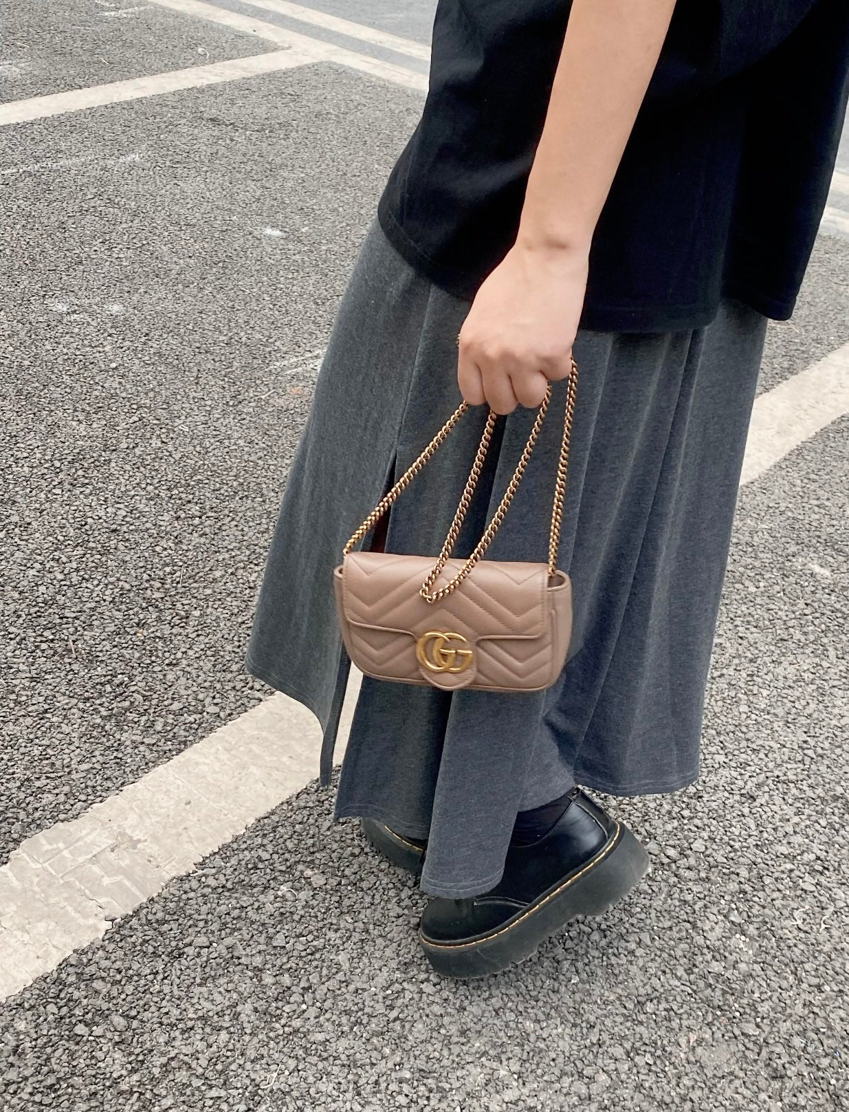Gucci GG Marmont Mini Shoulder Bag – 476433
